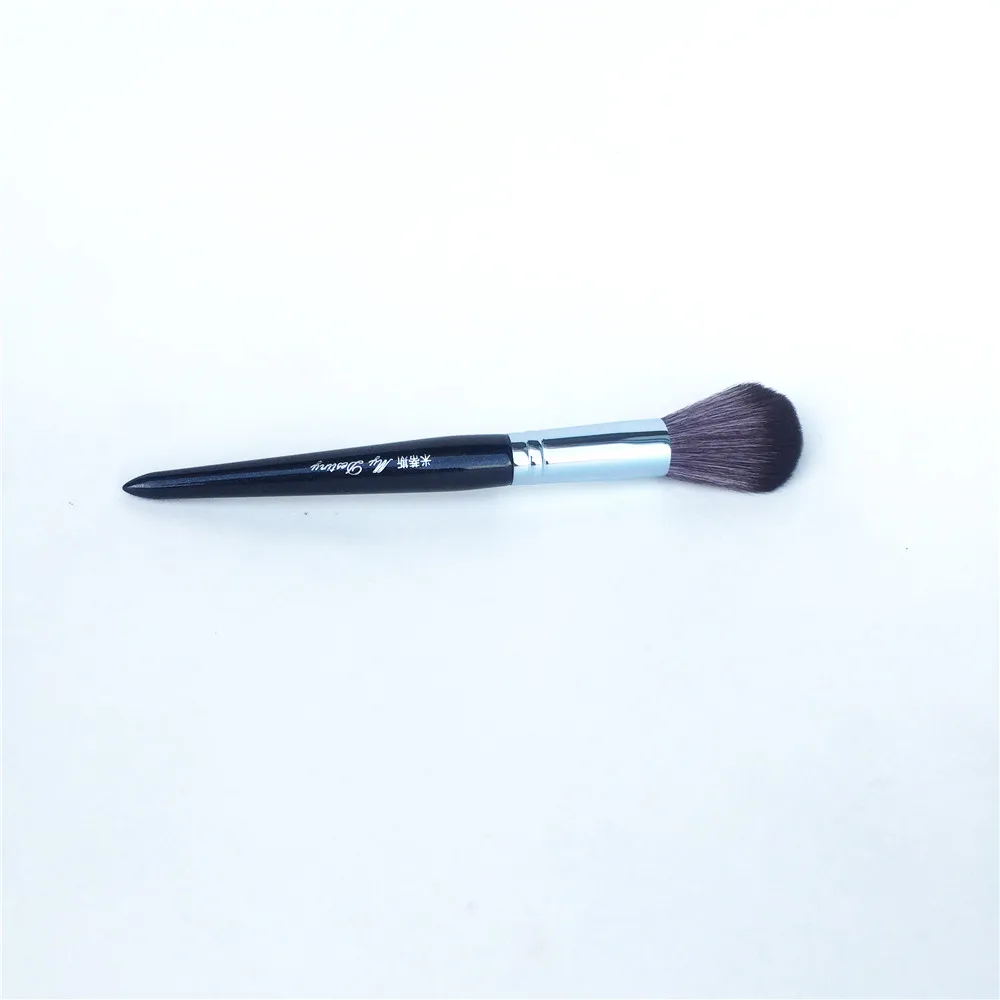 My Destiny 022 Small Blush Brush _ 3