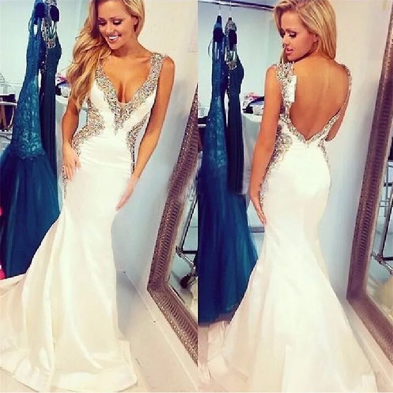 Romantische Witte Mermaid Prom Jurken Lange V-hals Applicaties Kralen Kristallen Open Back Floor Lengte Sweep Trein Avondjurk Kaftan Romantische Witte Mermaid Prom Jurken Lange V-hals Applicaties Kralen Kristallen Open Back Floor Lengte Sweep Trein Avondjurk Kaftan