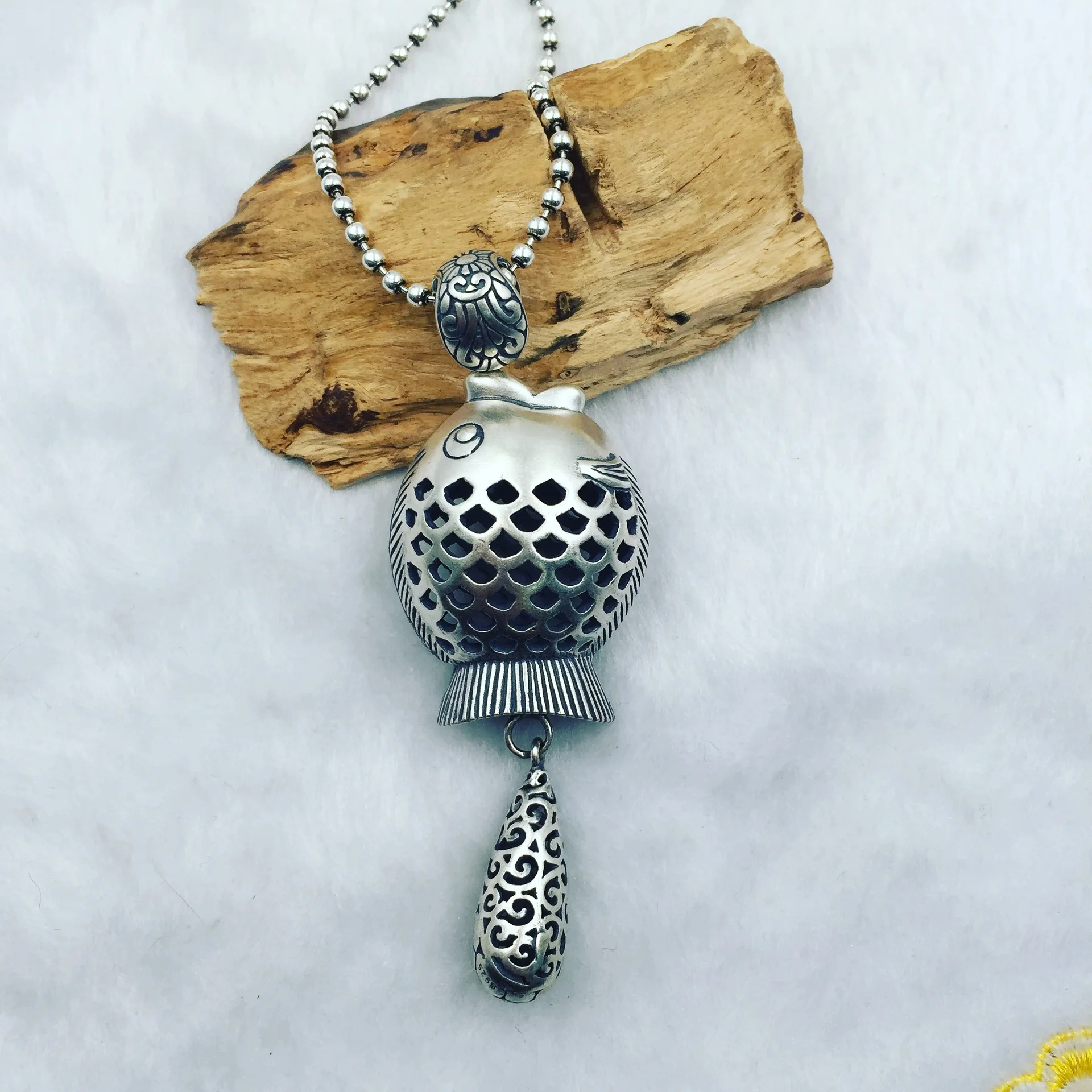 

925 silver cute fat fish pendant