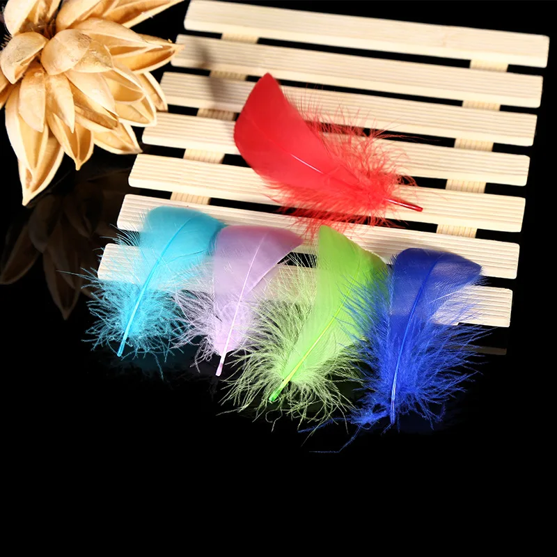 

200pcs/lot 8-12cm Colorful Dyed Fluffy Goose Feathers for DIY Jewelry Earring Acessorios Party Celebration Decoration Ornaments