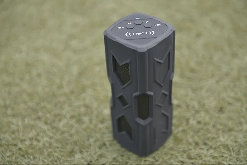 RACAHOO New Portable Bluetooth Speaker Waterproof Wireless Ourdoor Sports Loundspeaker Soundbar Built in Power Bank Support NFC10