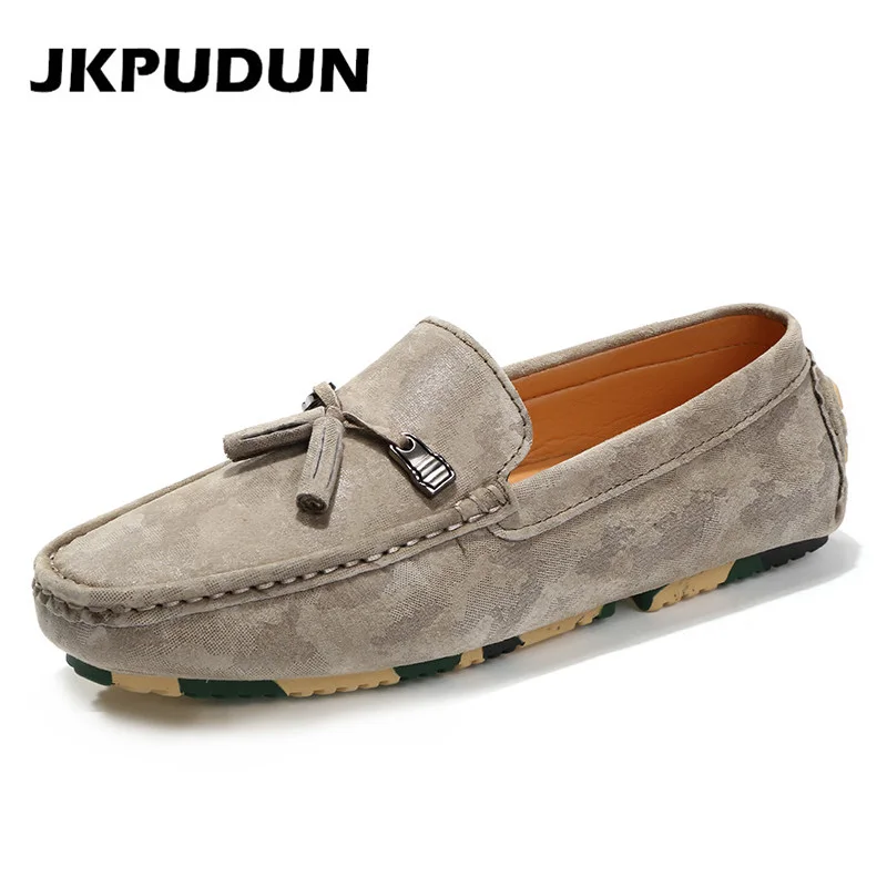 Jkpudun итальянский Для мужчин кисточкой Лоферы для женщин замшевые ручной работы модные камуфляжные Мокасины для женщин коричневый человек мокасины для Мужская обувь Повседневное