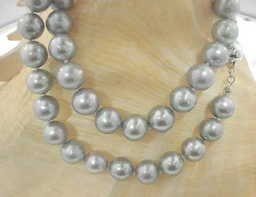 

8-9mm Graduated Cultured Freshwater Silver Potato Pearl Necklace 18
