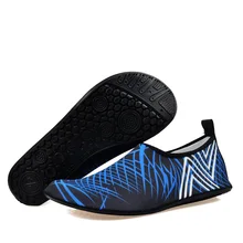 Мужские кроссовки; обувь для плавания; женская обувь на плоской подошве; пляжная обувь для серфинга; обувь для водных видов спорта; обувь болотная спортивная обувь; тапочки
