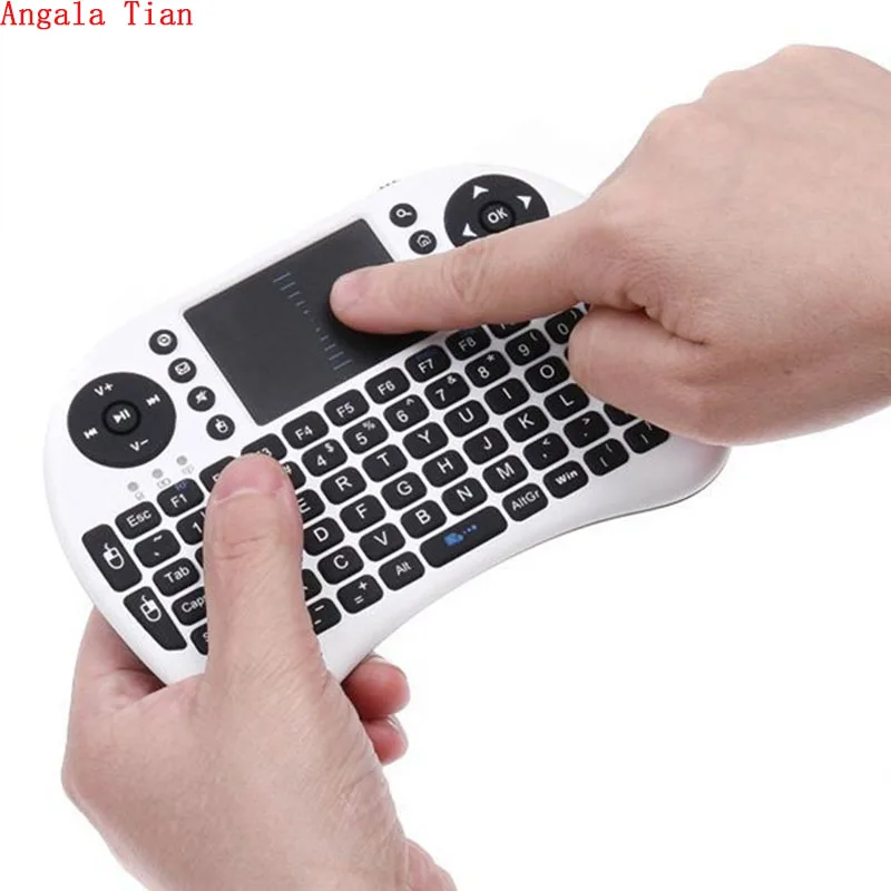 P 2 in 1 Russian Mini i8 2.4G Wireless Gamepad Air Keyboard Mouse