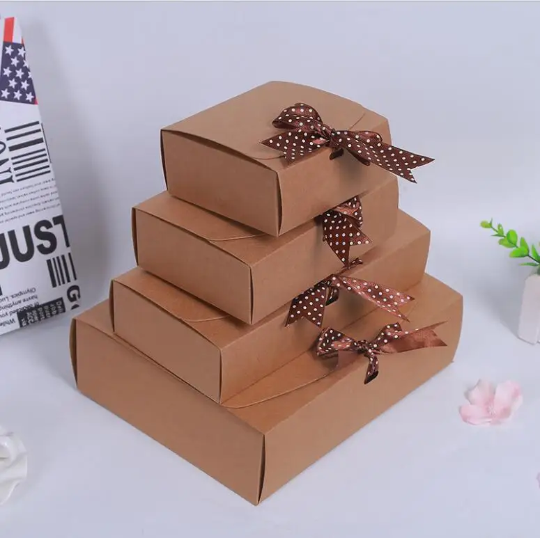 

2018 European Kraft Paper Gift Box Wedding Candy Cake Packing Box Portable Case Big Size 24.5x20x7cm with Ribbon 4 size gift box