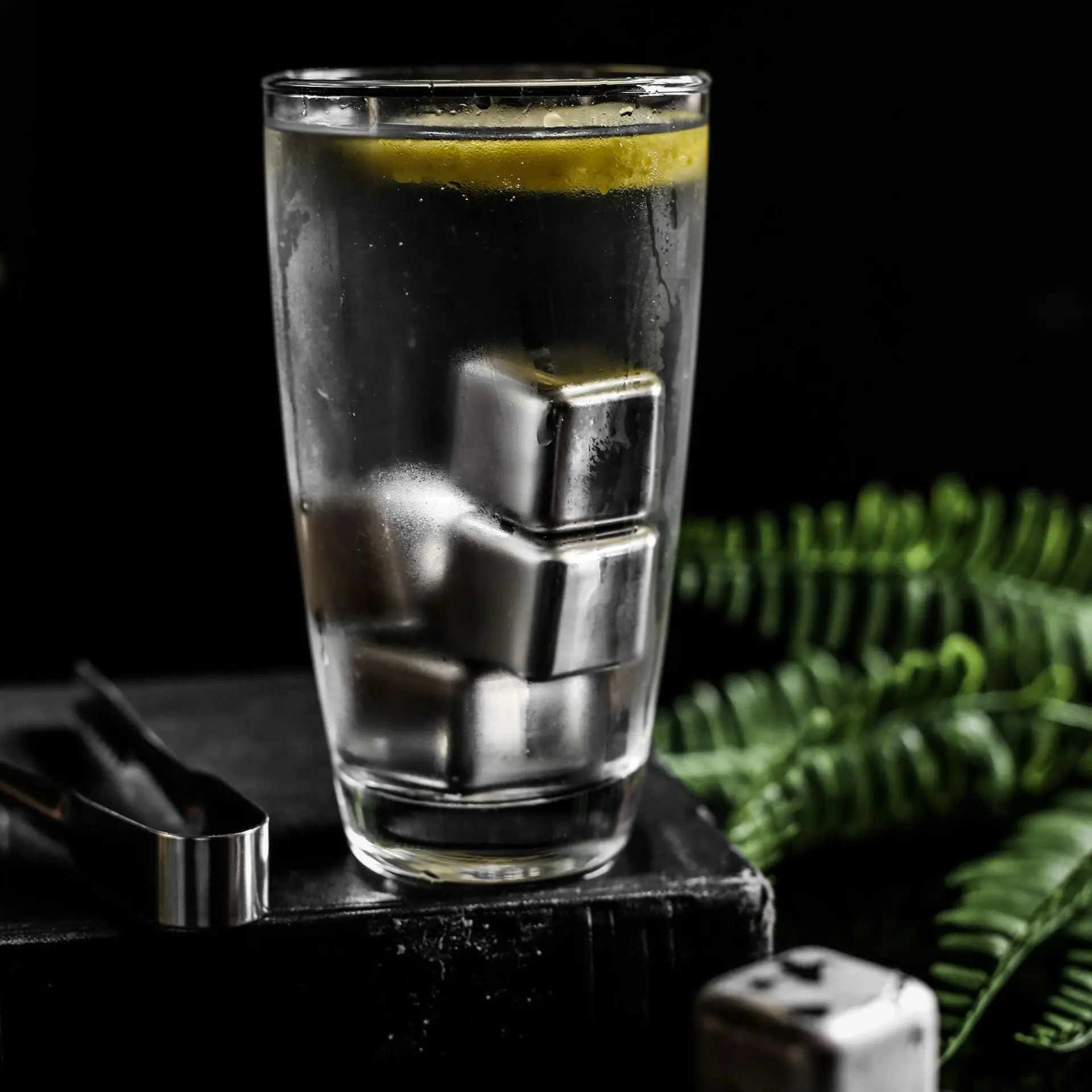 

Originality Fund 304 Stainless Steel Ice Particles Whisky Ice Block Ice Tartar Iced Drinks Quick-frozen Ice Particles