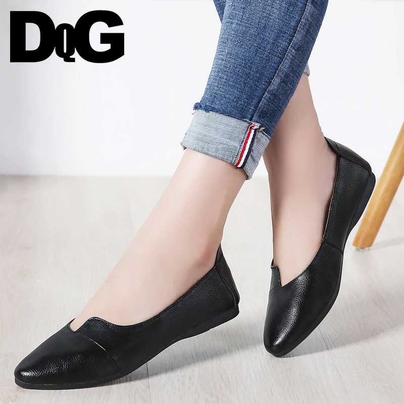 

DQG 2018 Summer Women Flats Shoes Zapatos Mujer Solid White Shallow Mouth Chaussures Femme Slip On Casdual Ladies Boat Shoes