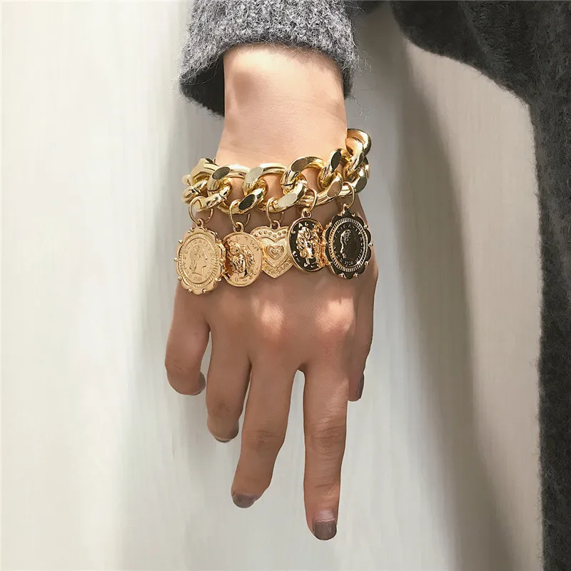 

KOMi Boho Hot Gold Silver Color Shell Starfish Pearl Bracelets Shining Crystal Rhinestone Lock Matel Chain for Women C40120