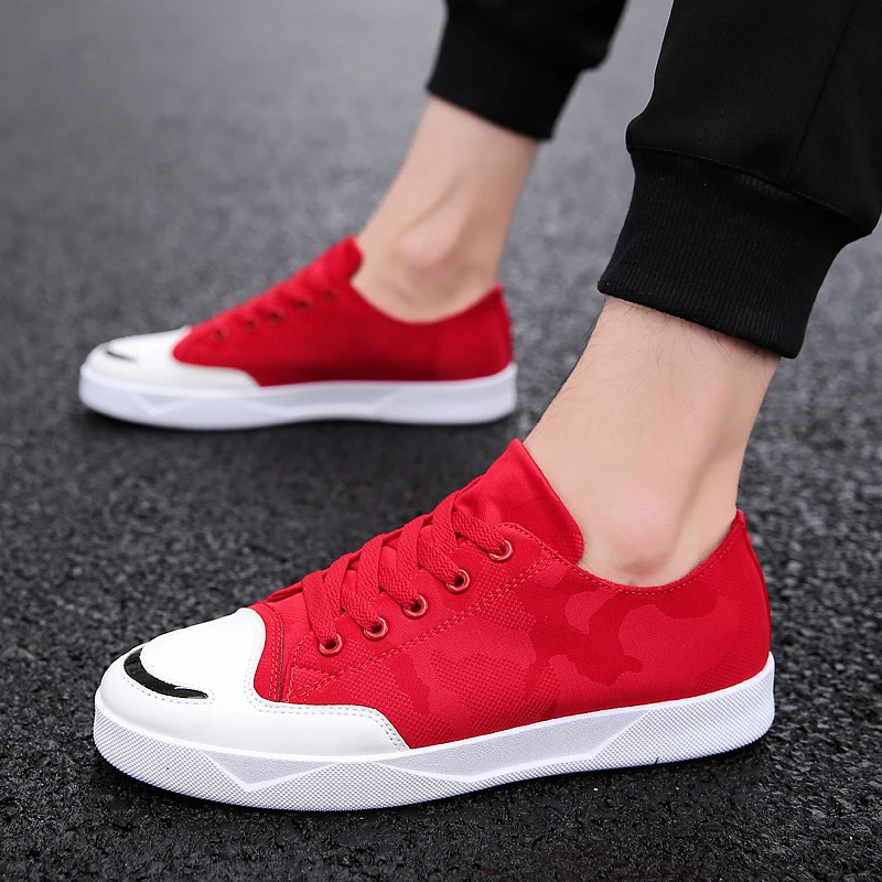 التزلج أحذية الرجال الكلاسيكية انخفاض قطع أحذية رياضية سكيت أحذية قماش المواد المعمرة مريحة لينة حذاء أسود أبيض