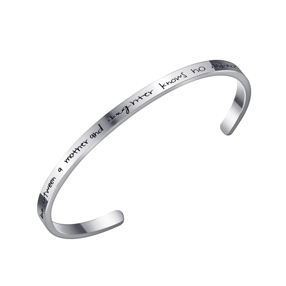 

Stainless Steel Bangle Bracelet Love Family Jewelry The Love Between a Mother and Daughter Knows No Distance Gift for Mom