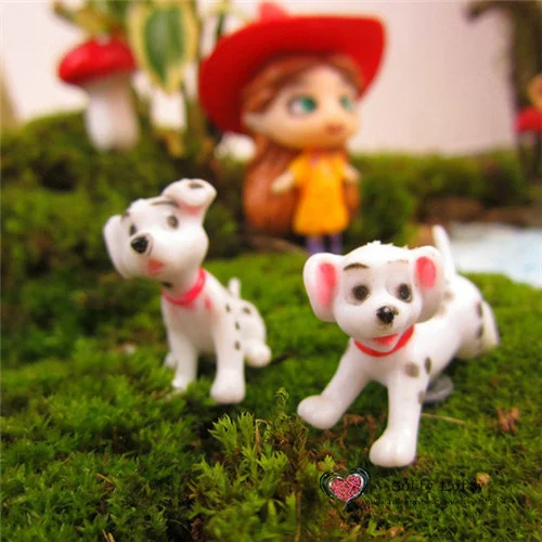 Dalmatian dog mini figures 6pcs - 5