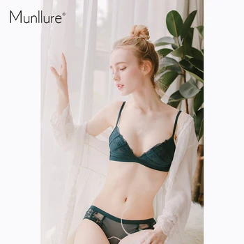 

Munllure Embroidered flowers lace no steel ring shell soft cup underwear women sexy sweet bra set
