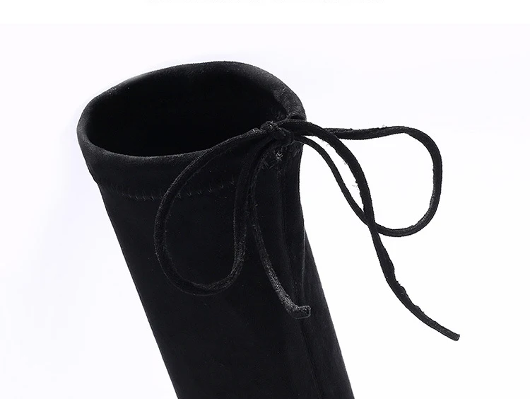 Черные эластичные облегающие высокие сапоги до бедра из флока; сезон осень-зима; женские высокие сапоги до бедра со шнуровкой на высоком массивном каблуке; botas