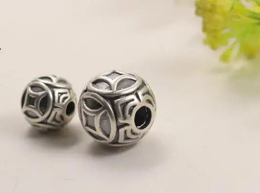 3d-silver-beads009c
