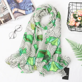 

New Style 2018 Women Scarf Fashion Green Floral Silk Scarves Lady Shawls and Wraps Foulard Bandana Thin Beach Stoles Pashmina