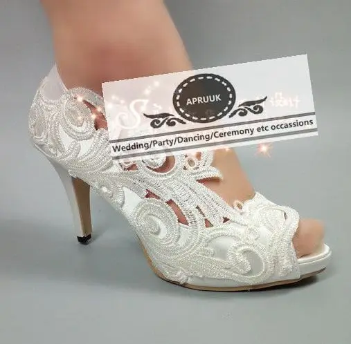 lace closed toe wedding shoes