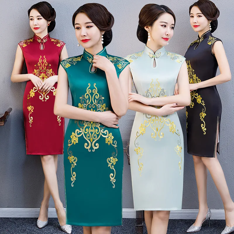 

2019 New Summer Embroidery Cheongsam Elegant Women' s Handmade Button Dress Short Sleeve Knee Length Sexy Short Dress M-XXXXL