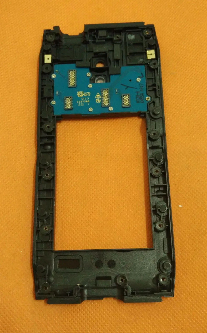 Б/у Оригинальный чехол с задней рамкой + стекло для камеры HOMTOM HT20 MTK6737