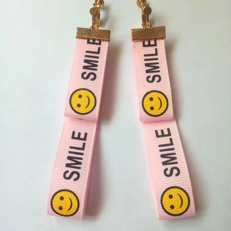 

Korea Style Fashion Double Rabbion Smile Pattern Clip on Earings Without Piercing for Girls Party Wedding Cute Long Earrings