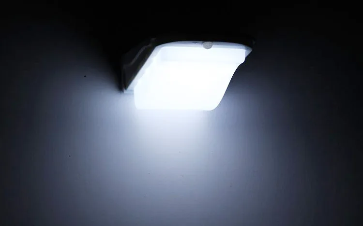

New super bright solar light 3w high power led sound sensor lights Outdoor path lights wall street outdoor solar lamp