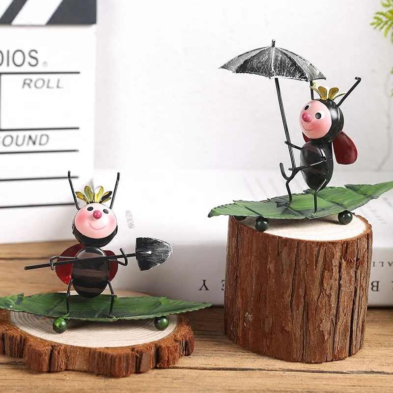 

Creative cute wrought iron ant figurines miniature garden accessories living room room bookcase wine cabinet animal crafts