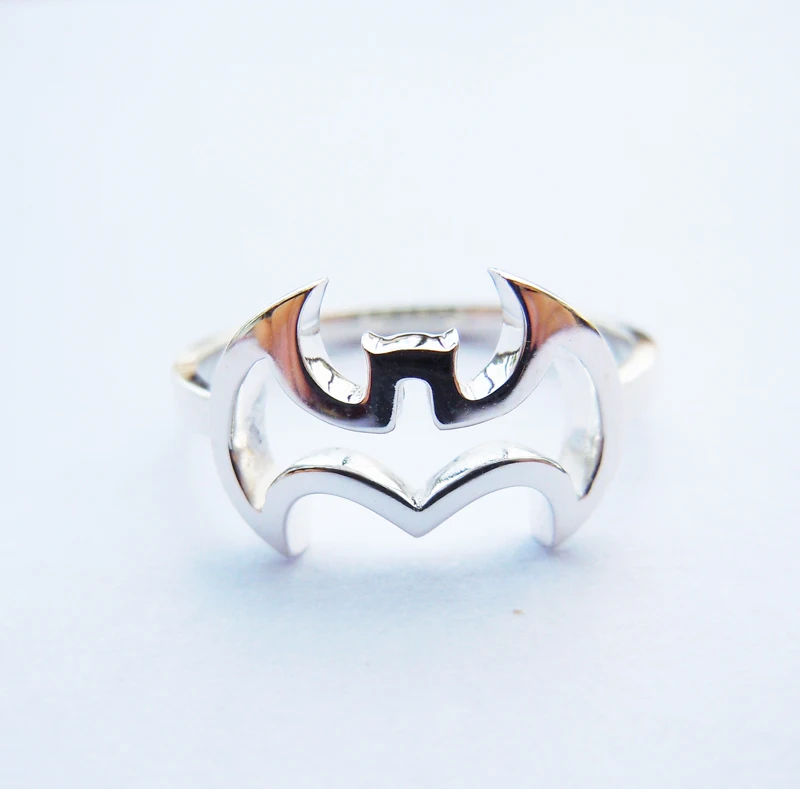 Цельное кольцо Бэтмена из чистого серебра 925 пробы