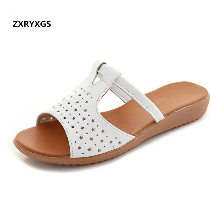 

2019 Hollow Women Casual Sandals Flat Slippers Summer Women Sandals Comfortable Soft Non-slip Wear real Leather Slippers Sandals