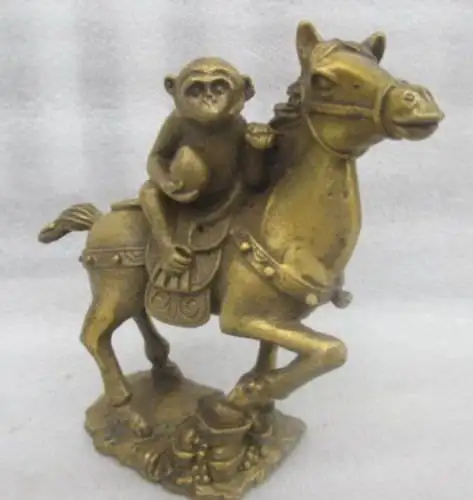 

China's copper manual hammer lucky monkey the statue of a horse 10cm