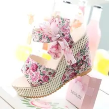 2017 frauen Schuhe Weibliche Sandelholze Sommer Keile frauen Sandalen Plattform Spitze Gürtel Bogen Flip-Flops Offene spitze mit hohen absätzen