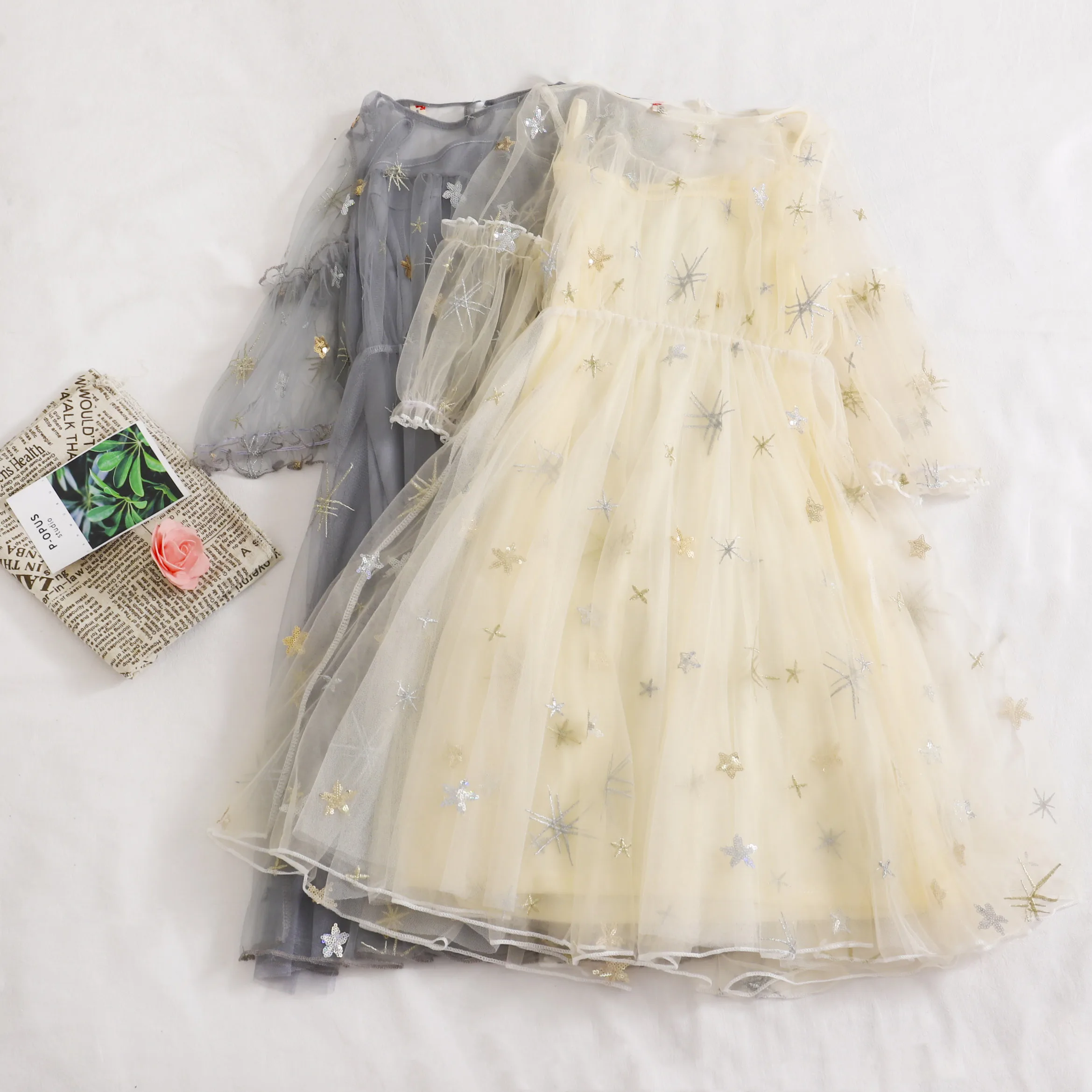 

New Women Summer O-neck Half Lantern Sleeve Embroidery Star Sequined Tulle Dress Casual Mesh Gauze Elastic Slim Party Midi Dress