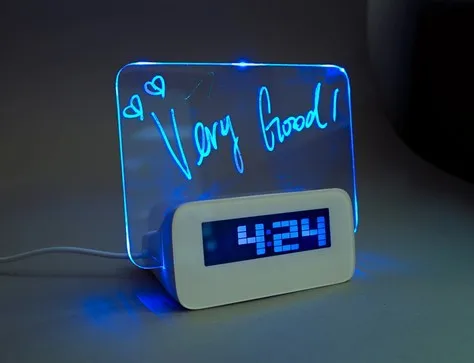 Retail 2013 Hot Fashion Memo Board / Alarm Clock 4 Port Hubs 2.0 Blue LED Light Free Shipping HNKHSD-1140C | Компьютеры и офис