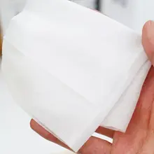 Одноразовые Нетканые влажные салфетки с экстрактом алоэ для путешествий, портативные офисные столовые приборы, одноцветные, белые, индивидуально