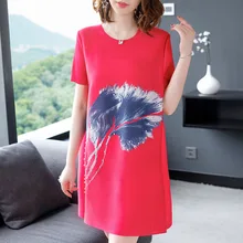 Модный стиль футболки с коротким рукавом перо печати раз бисером футболки