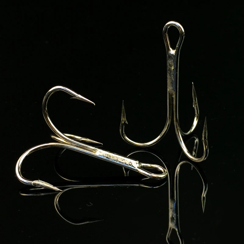 WHE 50Pcs/lot Super Strong Fishing Hook High Carbon Steel Treble Hooks