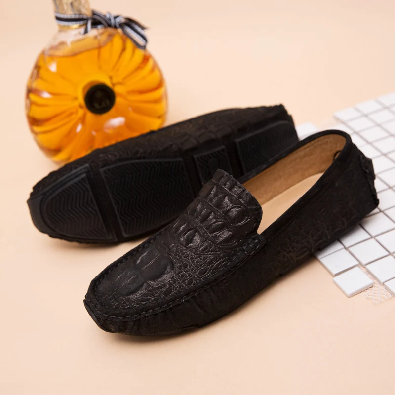 

Men Loafers shoes suede Leather Moccasins Slip On Men's Casual Shoes breathable outdoor Male Flats Moccasins Shoes size 38-45 L5