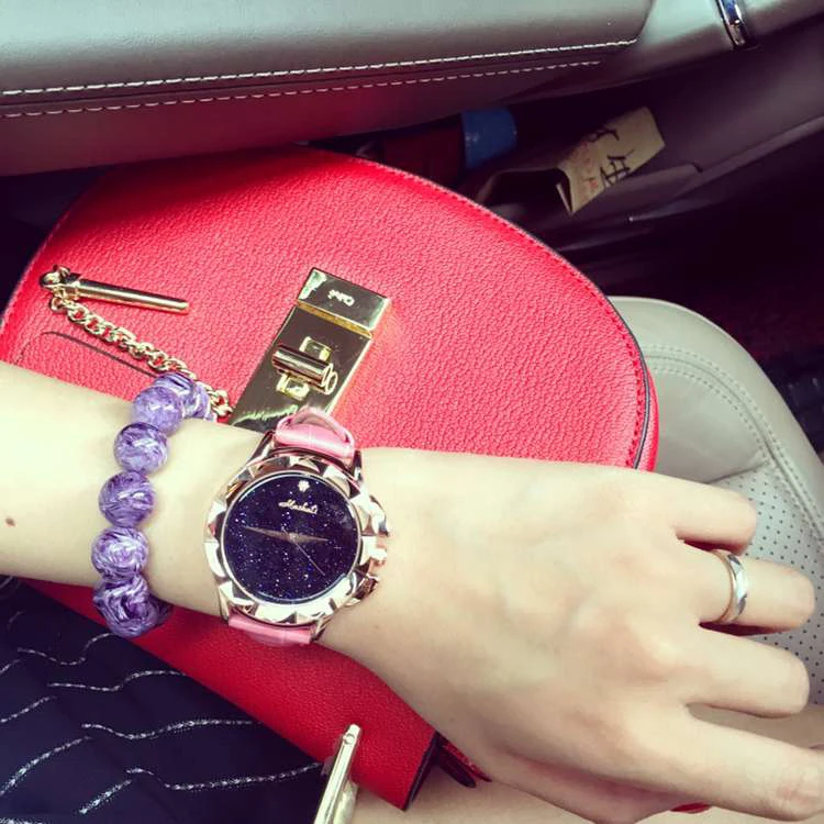 

Female Watch Quartz-watch High-Grade Leather Strap Ladies Watch Star face Carved Case Fashion Watches Women