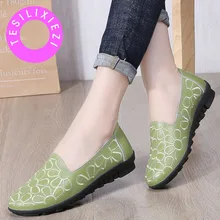 TESILIXIEZI Leather Shoes Moccasins Mother Loafers Soft Leisure Flats Female Driving Casual Footwear Breathable Female Sneakers 2018 spring shoes women flats loafers moccasins ladies mother shoe driving leisure concise footwear women casual shoes bt702