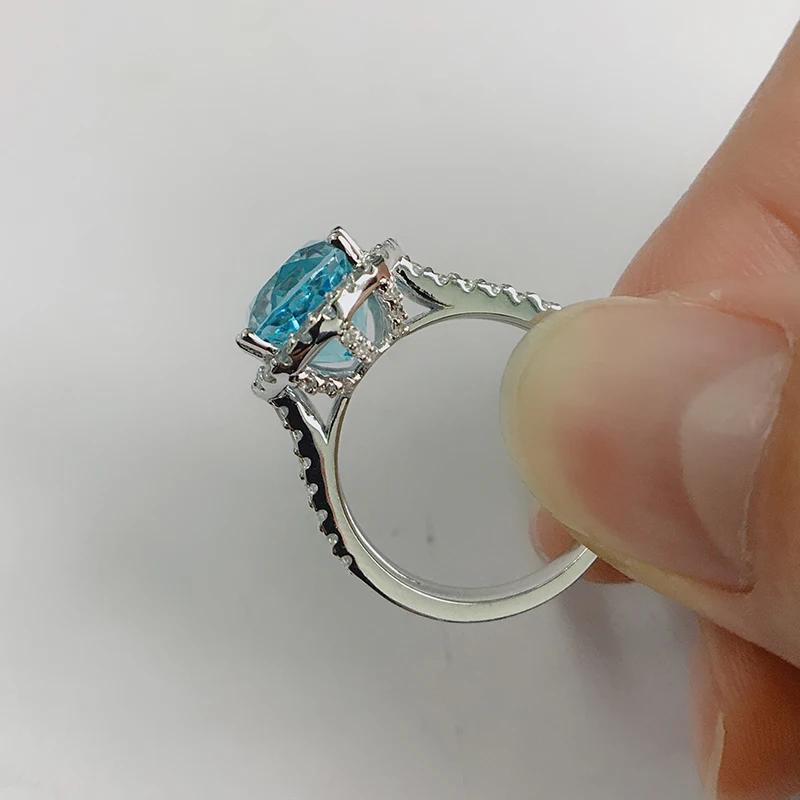 QYI 925 Sterling Silver Halo Engagement Rings 6.0 Ct Big Oval Natural Sky Blue Topaz Dinner Party Jewelry Luxury Gemstone Ring
