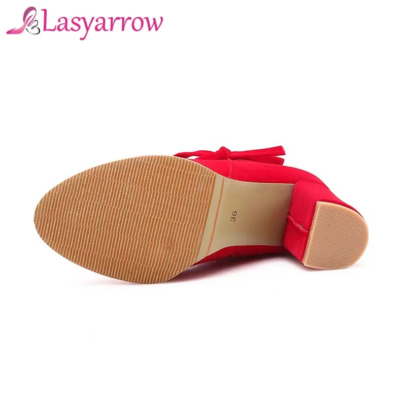 Женские ботинки с закругленным носком Lasyarrow красные туфли на толстой подошве