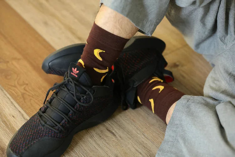 Y8