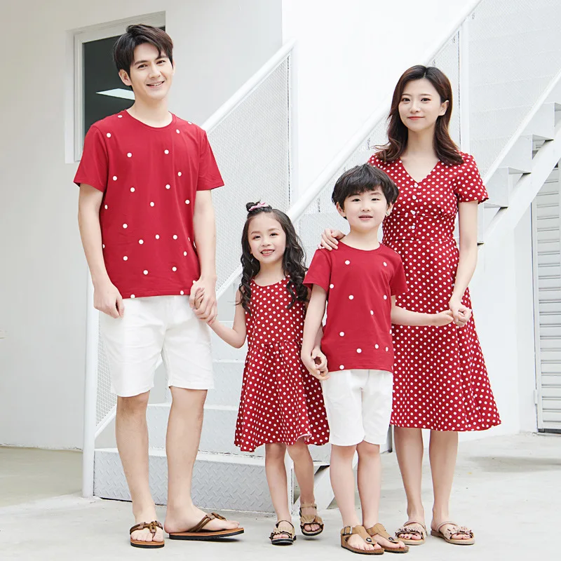 Мама и я, платья для мамы и дочки костюм для папы и сына Семейные футболки одежда для близнецов семейная Пижама семейный образ