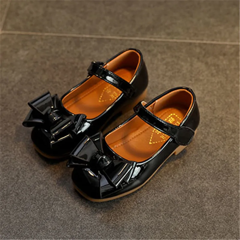 ULKNN الفتيات الوردي شقة مع أحذية 2018 ربيع جديد أزياء الفتيات الأميرة الأحذية الأطفال أحذية الفتيات شقة الأحمر حجم 26 -36