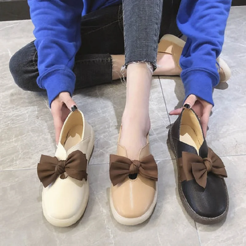 

Peas shoes 2019 spring and summer new one-footed big shoes small leather shoes wild shallow mouth bow women's shoes