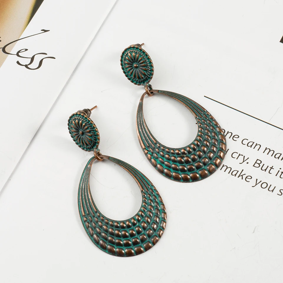 

Attractive retro alloy female earrings Ethnic vintage drop earring Fashion Anniversary jewelry Gift Women's accessories 2019 new
