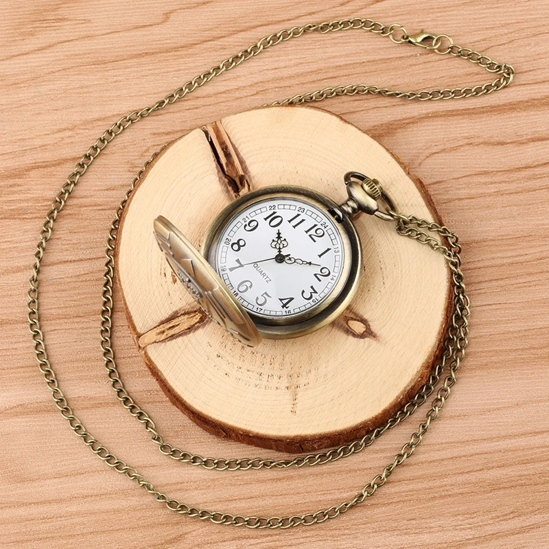 Retro Macau Casino Chip Money Poker Design Quartz Pocket Watch Copper Nostalgia Fob Necklace Watch Souvenir Gifts for Men Women  2019 (9)