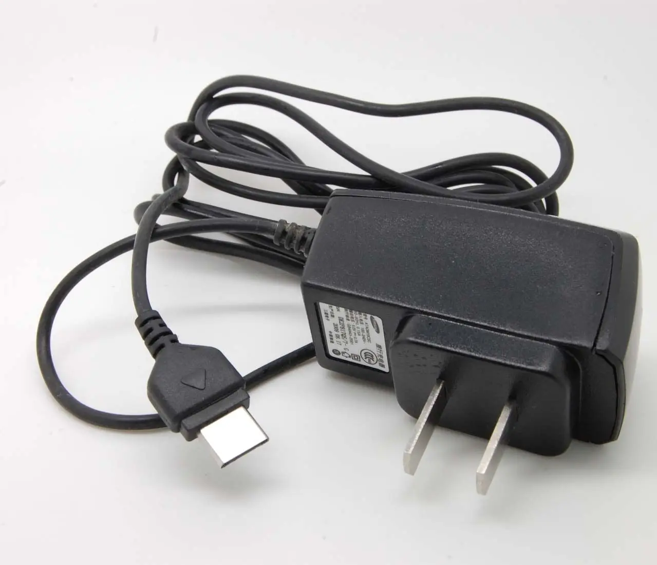 Casa Caricabatterie Per Il Samsung Sgh-D806 D840 D830 E250 F300 T329 Della Banda D830 D806 Nuovo