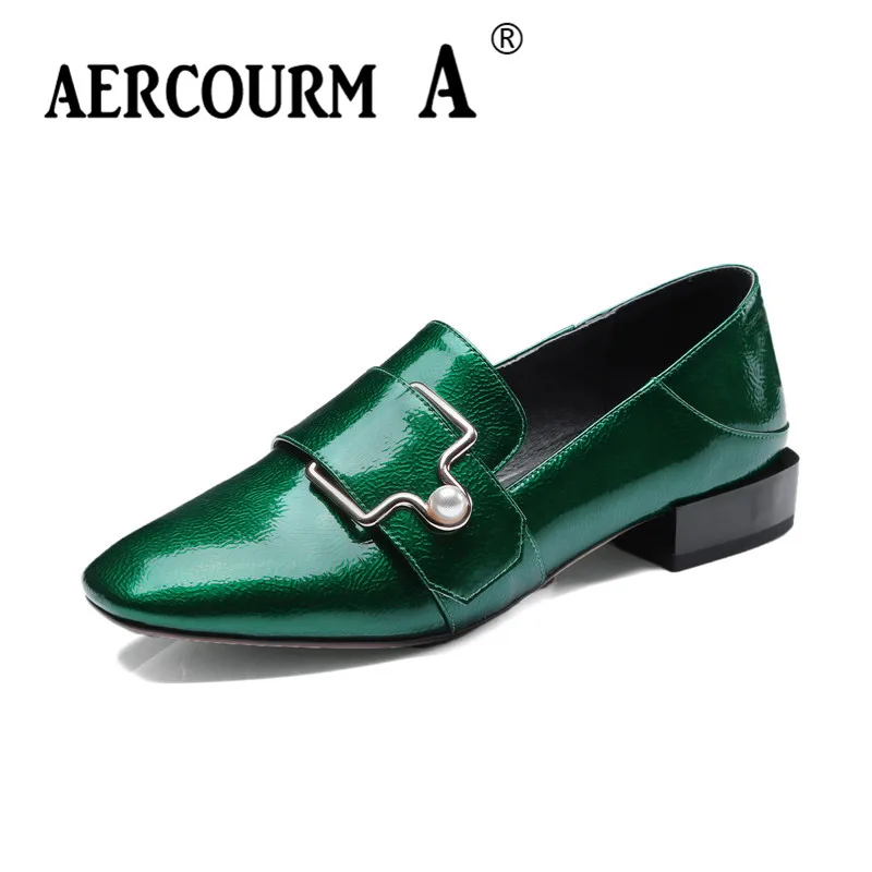 

Aercourm A 2018 Spring Women Green Wine-red Pumps Square Toe Patent Leather Shoes Square Heel Metal Button Low Heels Shoes DTN16