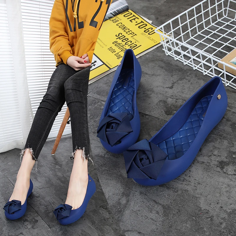 Rouroliu Women New Fashion Cloth Flower Jelly Rain Shoes Breathable Non-Slip Water Shoes Casual Shallow Beach Shoes Woman RB48 Rouroliu Women New Fashion Cloth Flower Jelly Rain Shoes Breathable Non-Slip Water Shoes Casual Shallow Beach Shoes Woman RB48