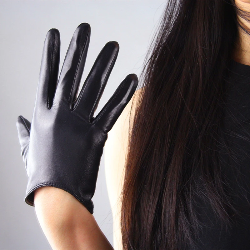 

Women's Genuine Leather Gloves Female New Touch Screen Gloves Fashion Warm Black Gloves European Version Goatskin Mittens TB11